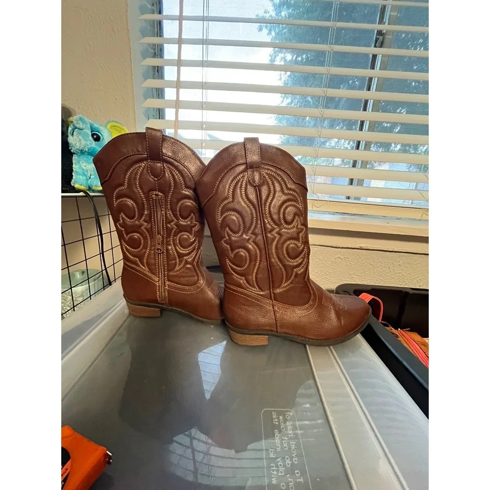 Cat and Jack Kids Brown Faux Leather Western Cowboy Boots Size 3 Side Zip